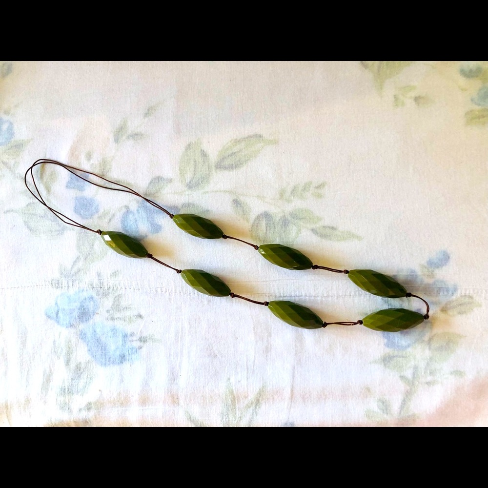 Green Costa Blanca Bead and Rope Necklace - NWOT
